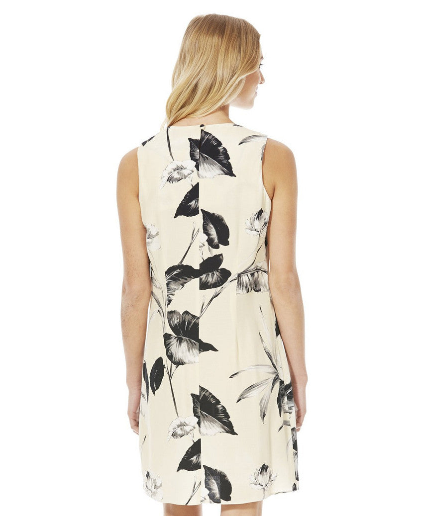 Traditional Dresses Traditional Dresses